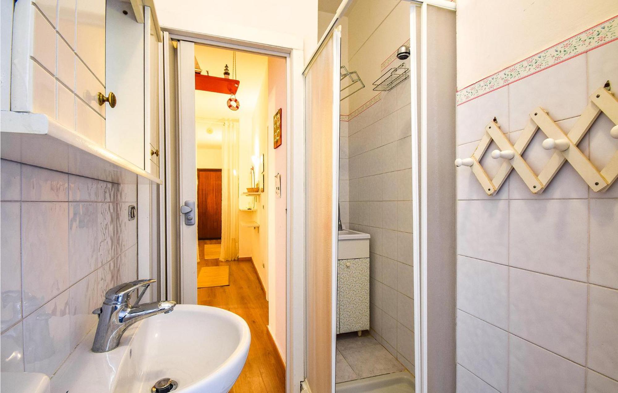 Nice Apartment In Loano With Kitchenette Exterior foto