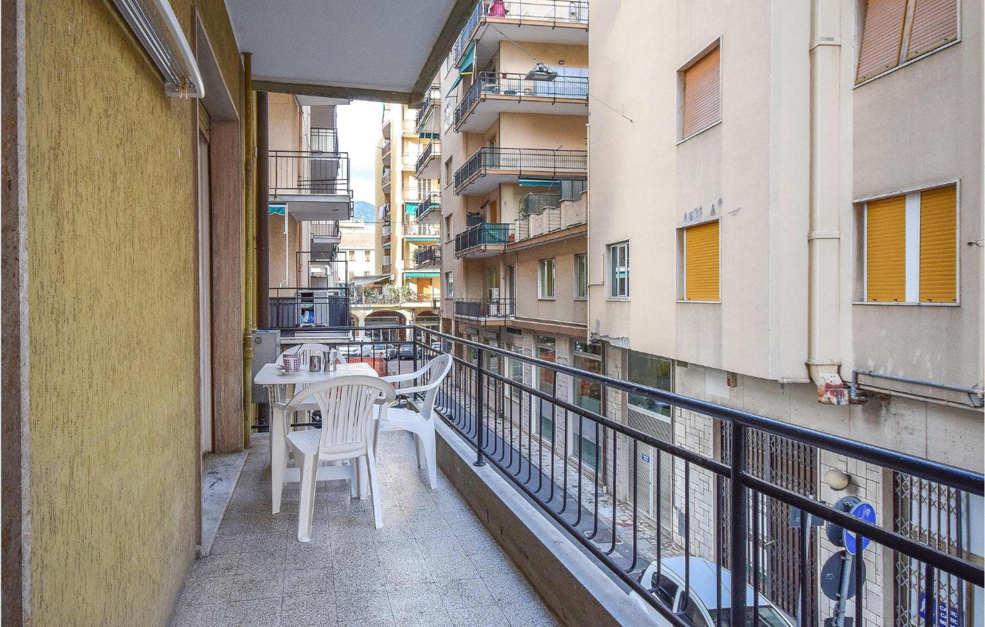 Nice Apartment In Loano With Kitchenette Exterior foto
